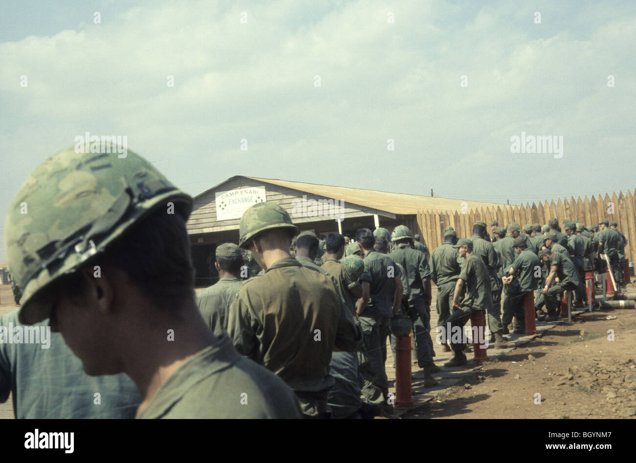 soldiers lined up at Camp Enari. 4th Infantry Division Ivy in Pleiku Province 1968. Stock Photo