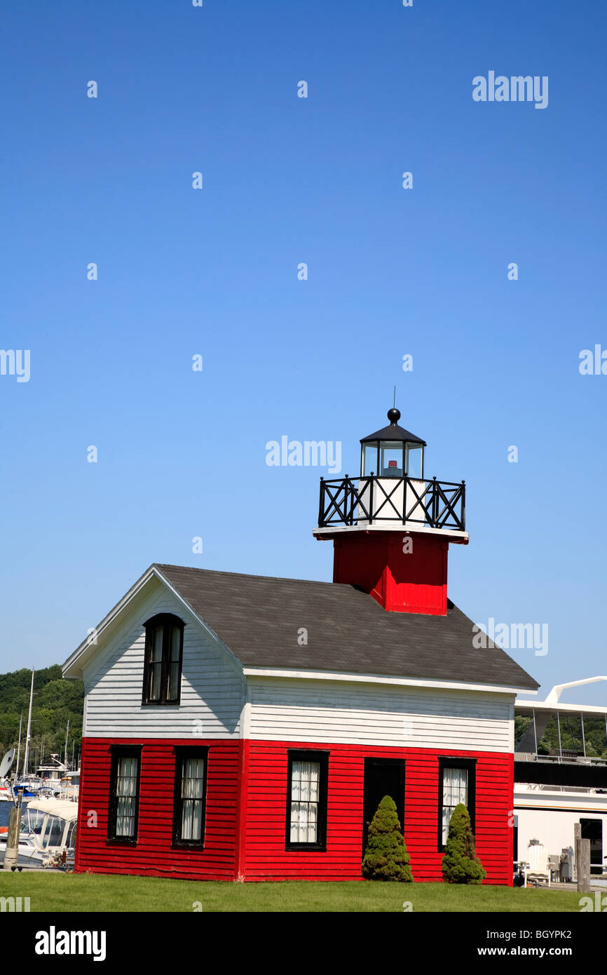 A scale replica of the 1859 Kalamazoo River Lighthouse, built in 2002 in Douglas next to the SS Keewatin Maritime Museum Stock Photo