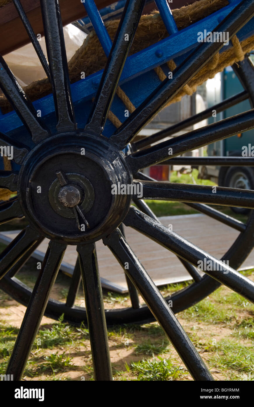 Wood cart wheel hi-res stock photography and images - Alamy