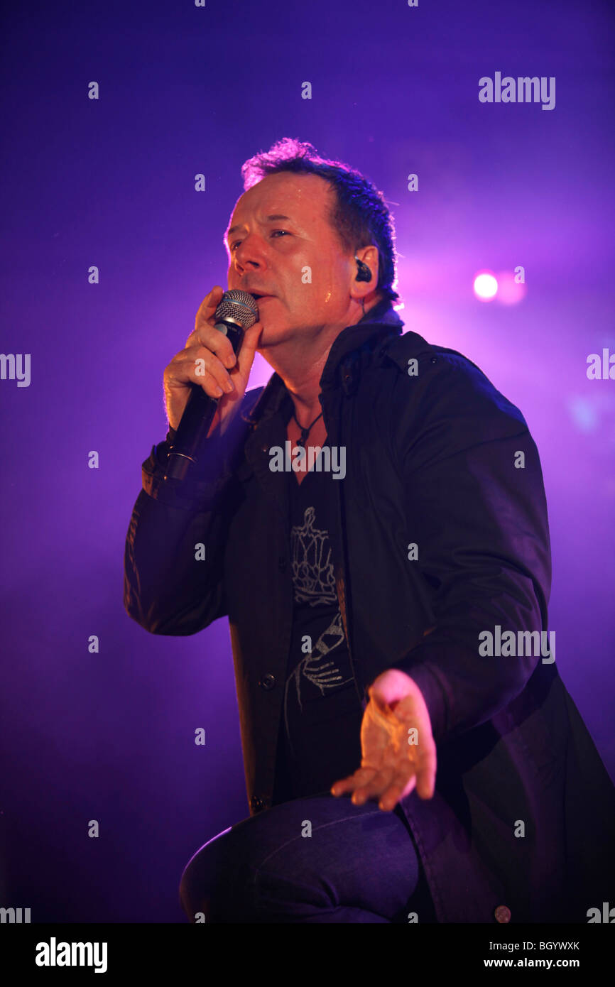 Jim Kerr, singer of the 1980's Scottish band, Simple Minds, performs