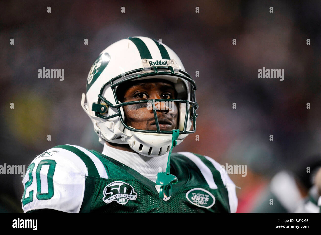 Thomas Jones #20 of the New York Jets Stock Photo - Alamy