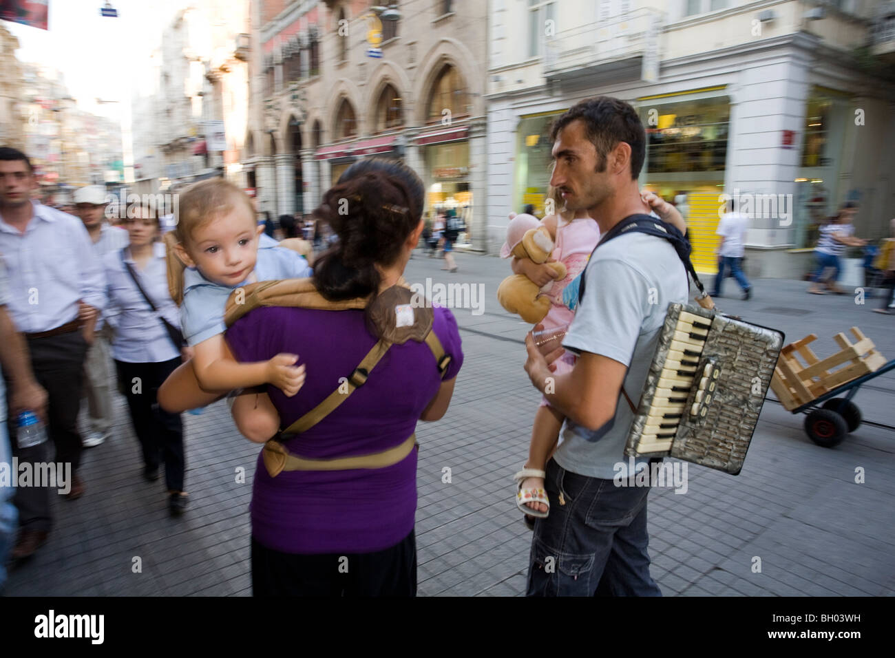 Roma family in Istiklal Caddesi, Istanbul - Turkey Stock Photo