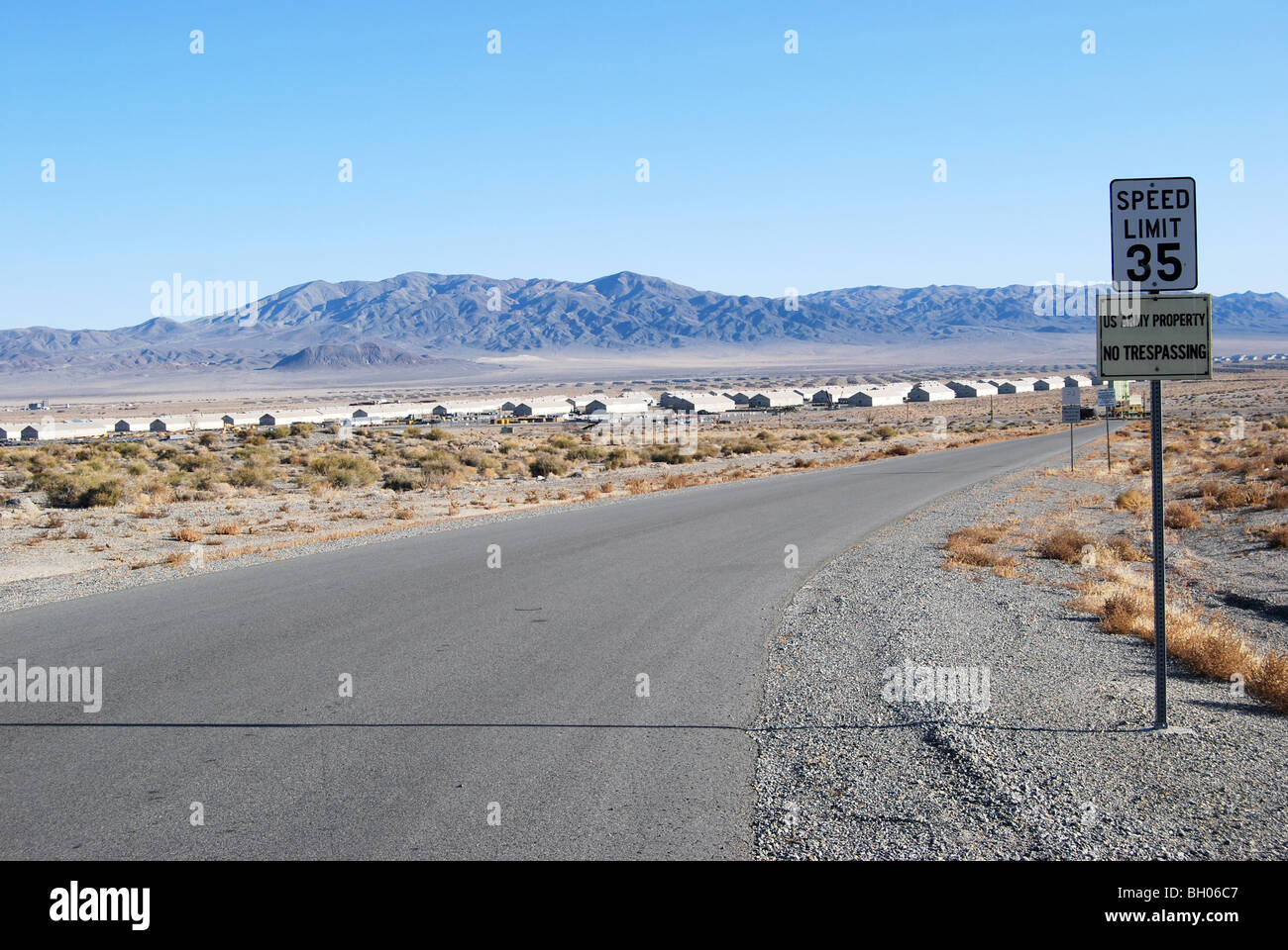 barracks in hawthorne nevada Stock Photo Alamy