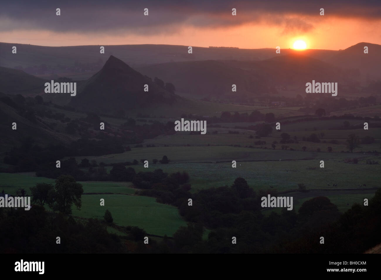 Dawn view from Hollinsclough across the Dove Valley to Parkhouse Hill, Peak District National Park Stock Photo