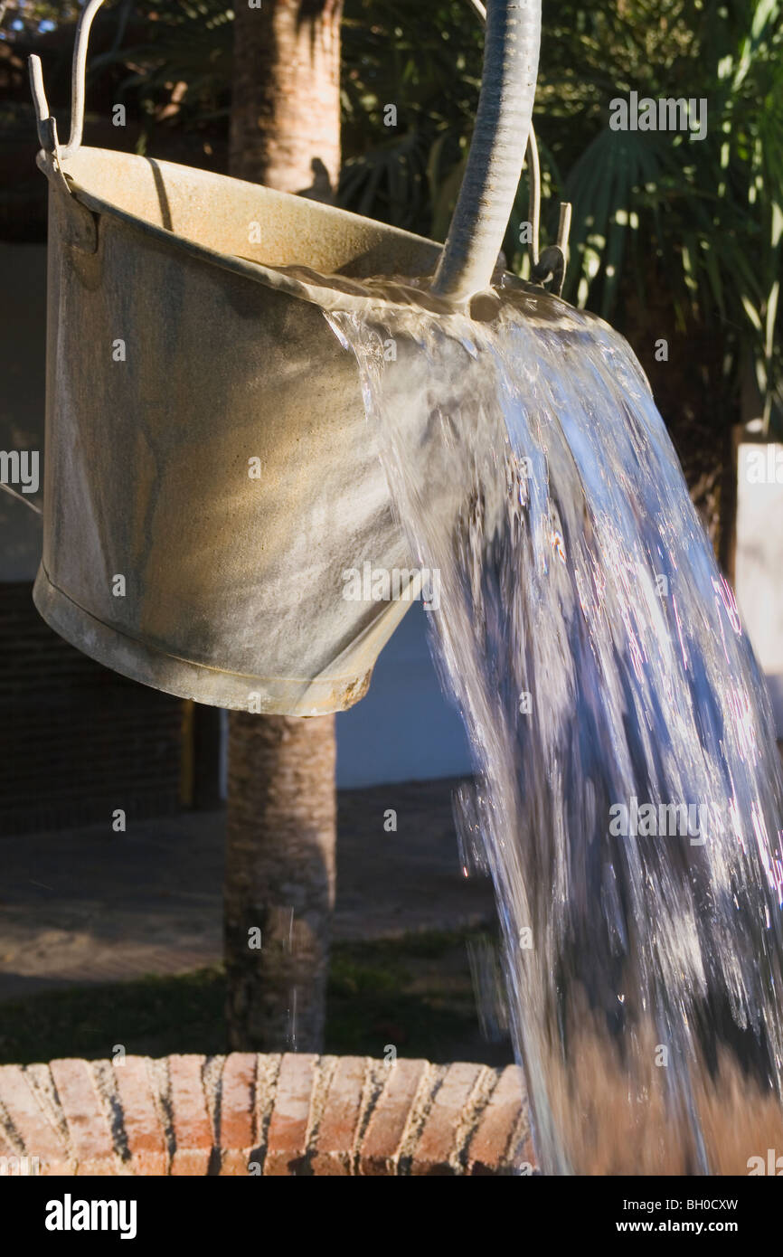 bucket full of water Stock Photo - Alamy