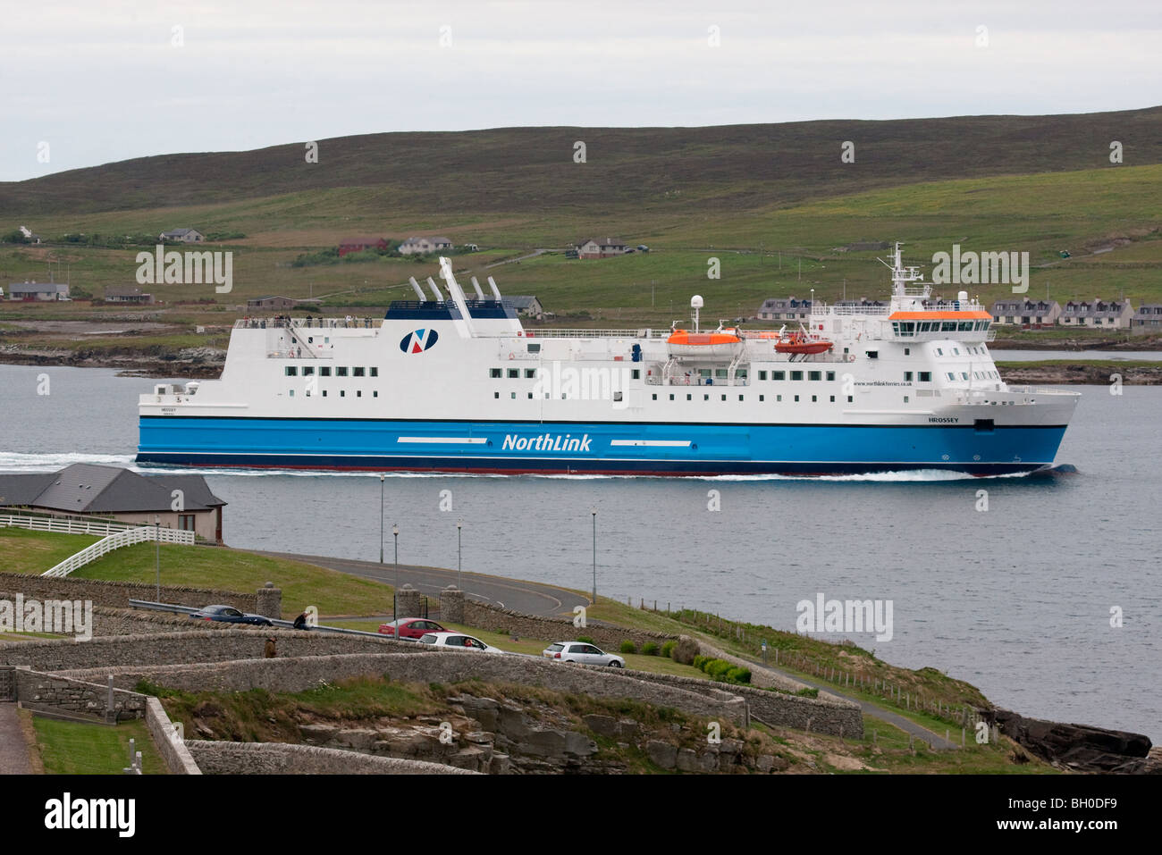 The NorthLink ferry Hrossey departs Lerwick. Stock Photo