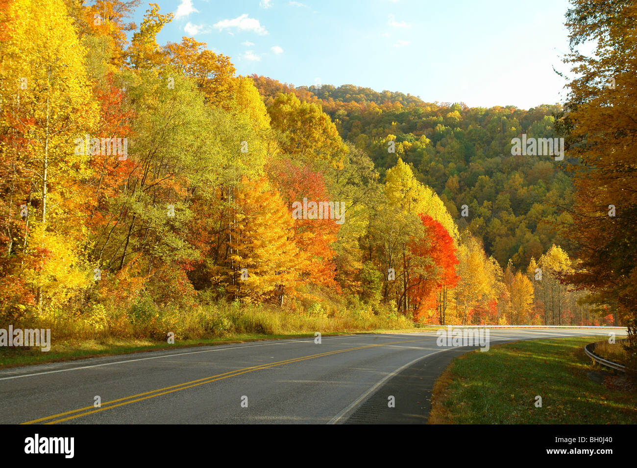 NC, North Carolina, Nantahala National Forest, autumn, scenic drive