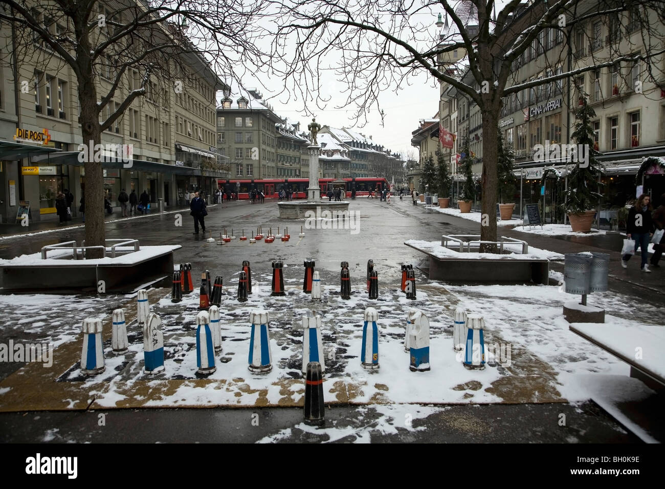 Bern Switzerland, Bundesplatz, the city center - games people play Stock Photo