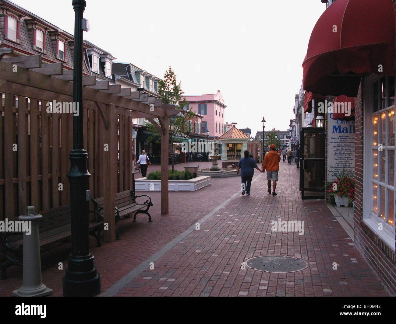 Shopping Mall Street in Cape May, New Jersey Stock Photo Alamy
