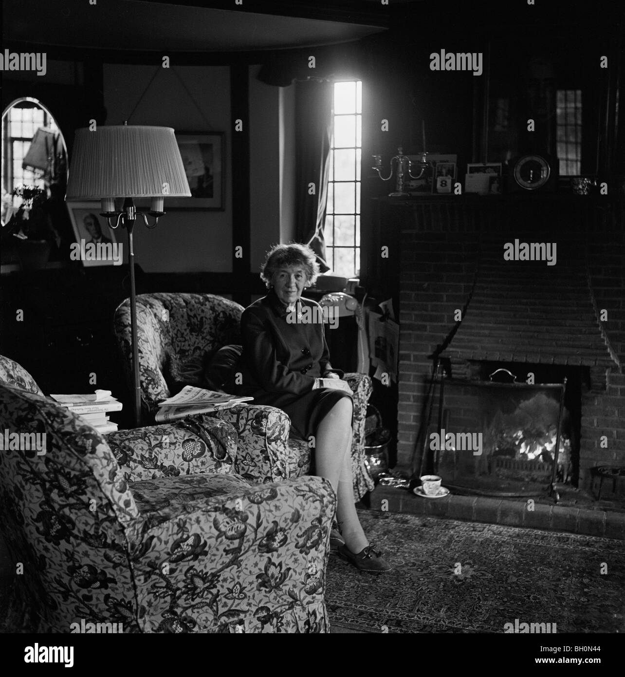Children's writer Enid Blyton at home in Beaconsfield early in 1968 She  died in November 1968 Stock Photo