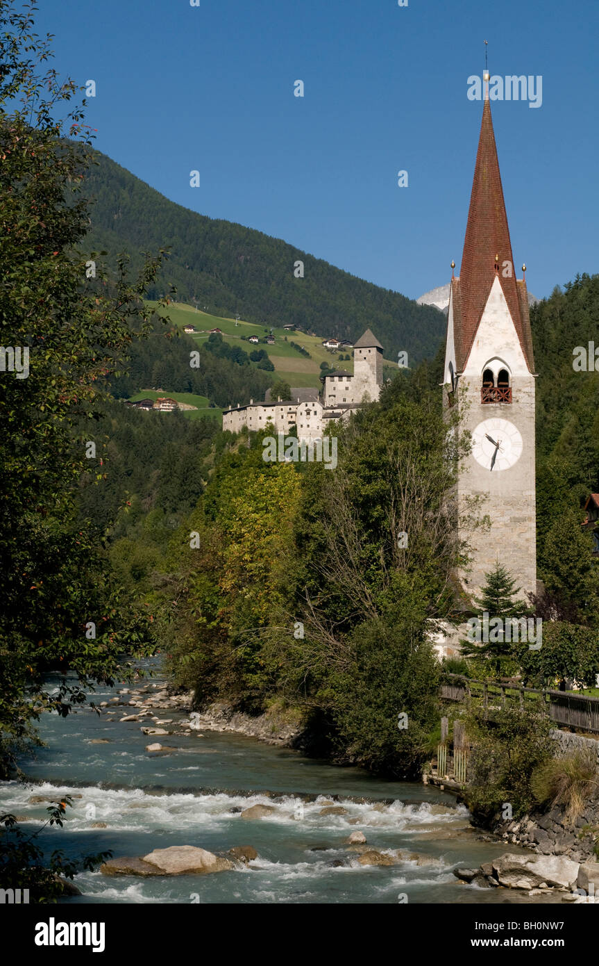 Castle and church, Sand in Taufers, Tauferer Tal, South Tyrol, Italy Stock Photo