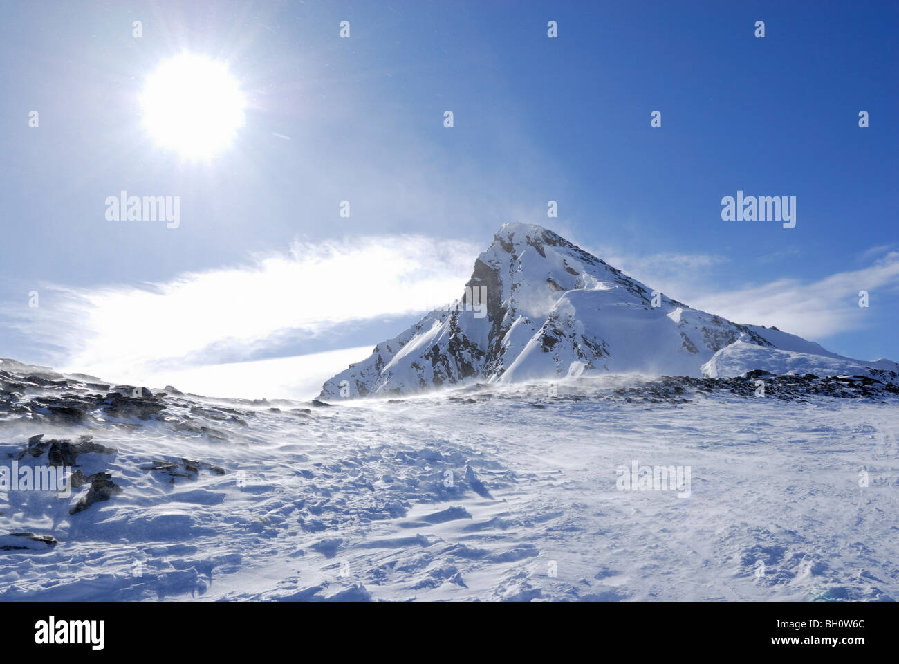 Snow-covered summit of Zischgeles, Sellrain, Stubai range, Tyrol, Austria Stock Photo
