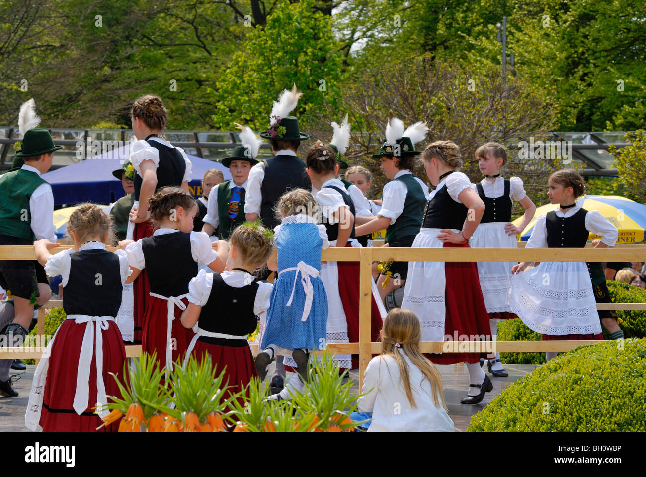 Girls and boys in Bavarian costume dancing, Bad Aibling, Upper Bavaria, Bavaria, Germany Stock Photo