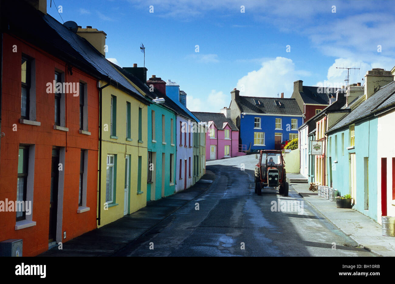 Painted houses in Eyeries, Beara peninsula, Co. Cork, Ireland, Europe