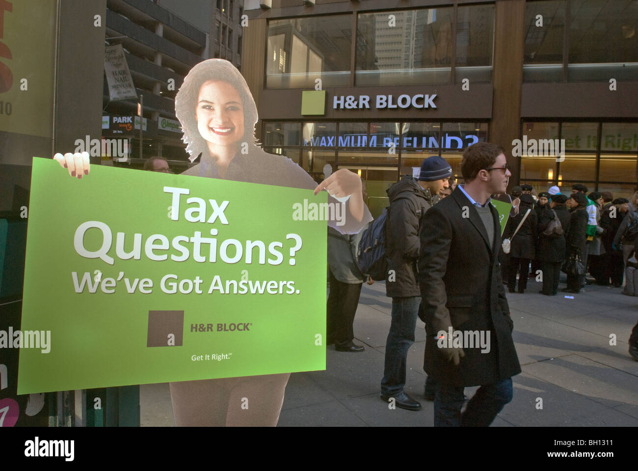 H&R Block opens it's flagship tax preparation office in Times Square in