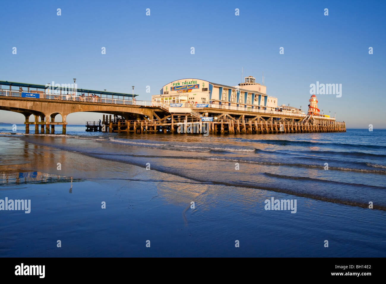 pier-theatre-bournemouth-england-uk-hi-res-stock-photography-and-images