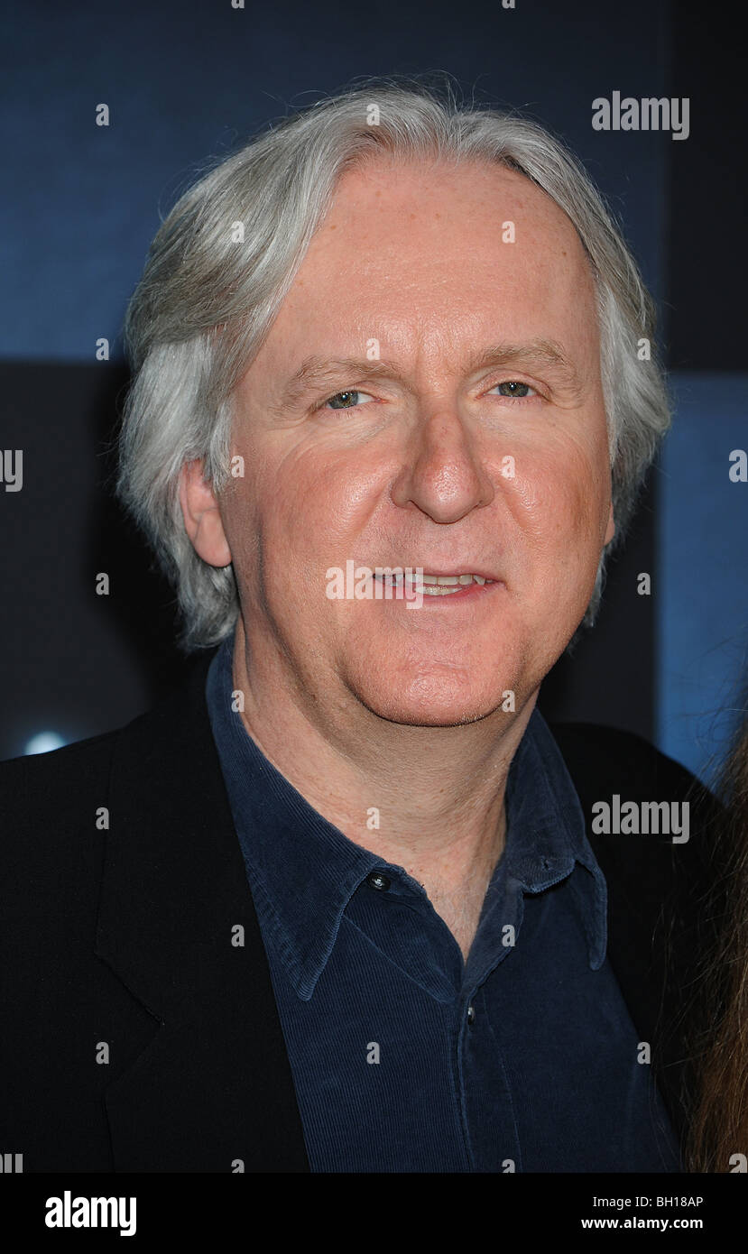 JAMES CAMERON - Canadian film producer in January 2001 Stock Photo - Alamy