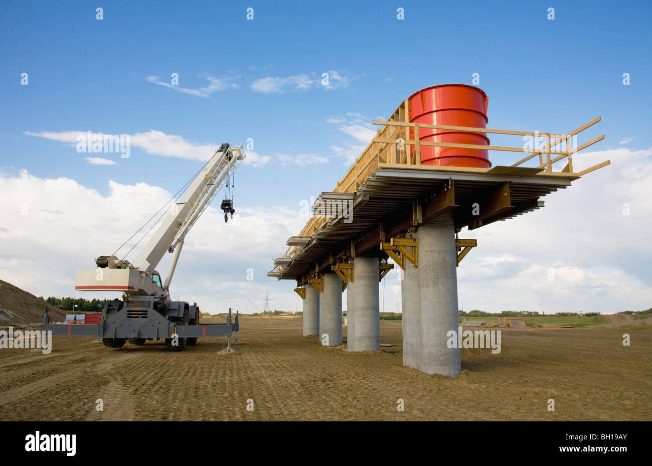 Bridge construction crane hires stock photography and images Alamy
