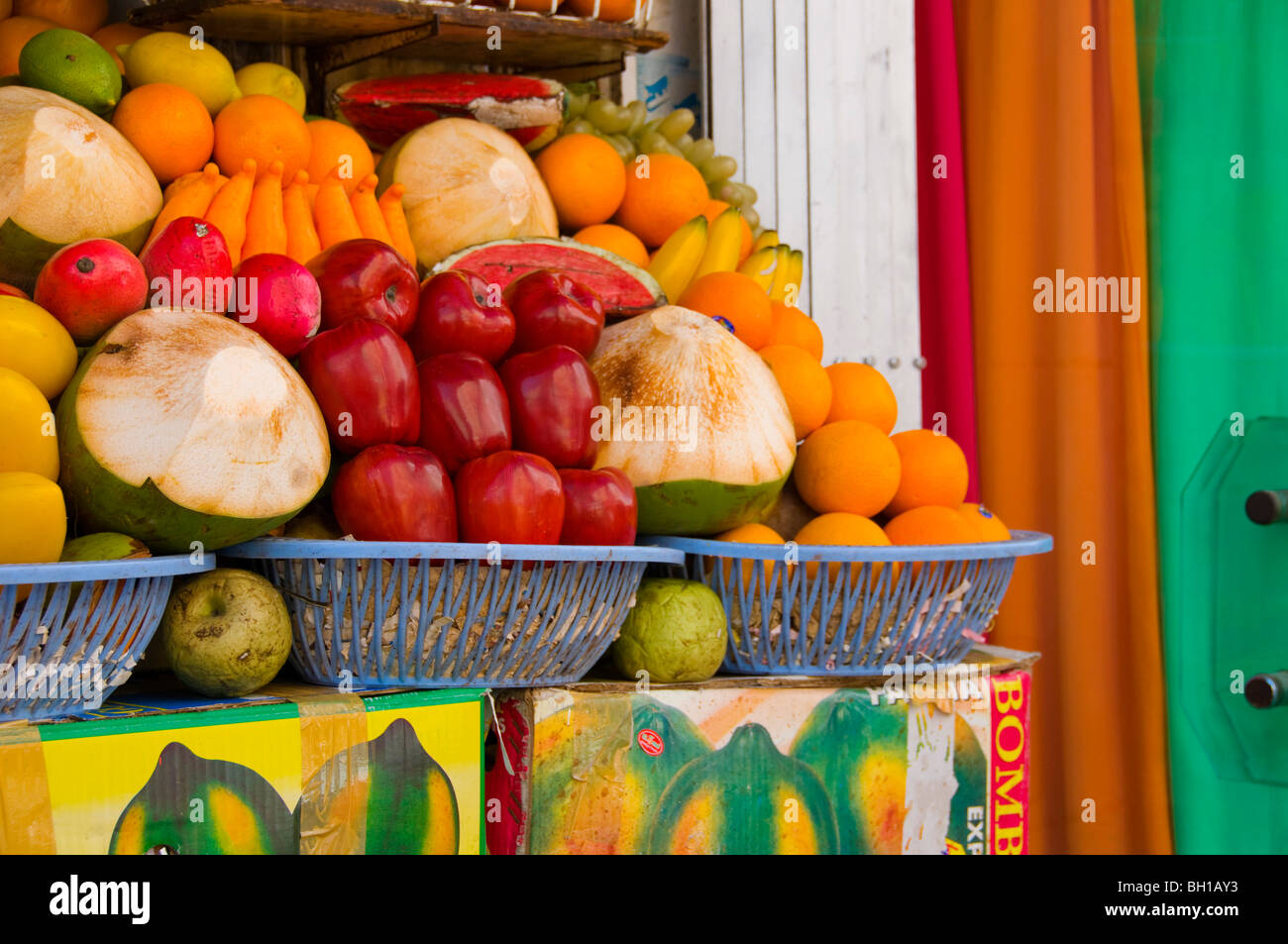 Fruit Stall Deira Dubai Stock Photo Alamy