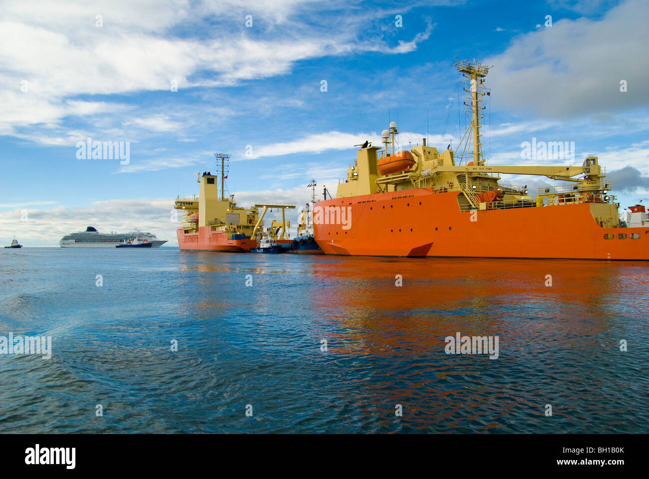 'Nathaniel B Palmer' and 'Laurence M. Gould', are US Icebreaker Research Ships docked in port of Punta Arenas Stock Photo