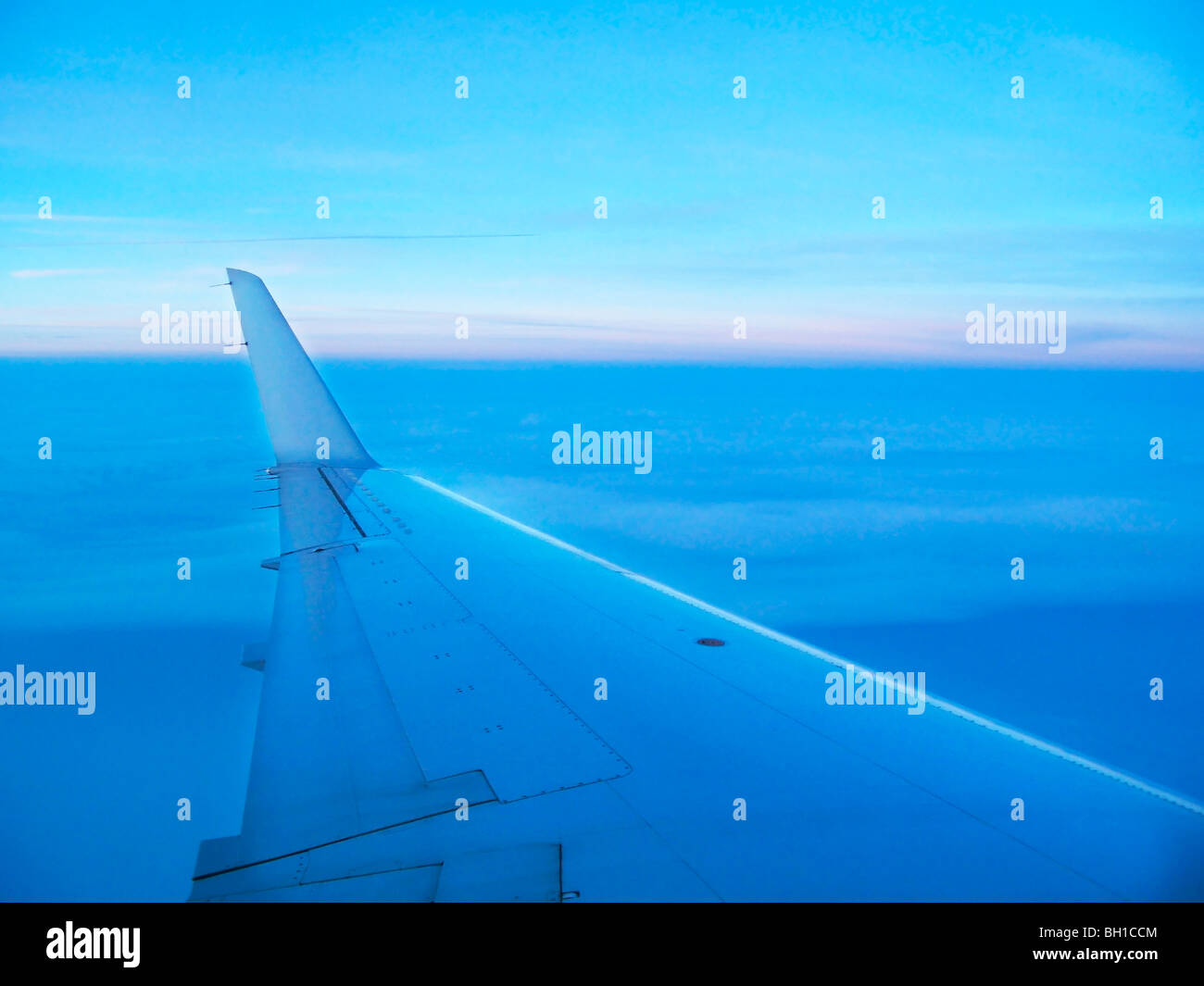 Sunset Airplane Wing High Resolution Stock Photography and Images - Alamy