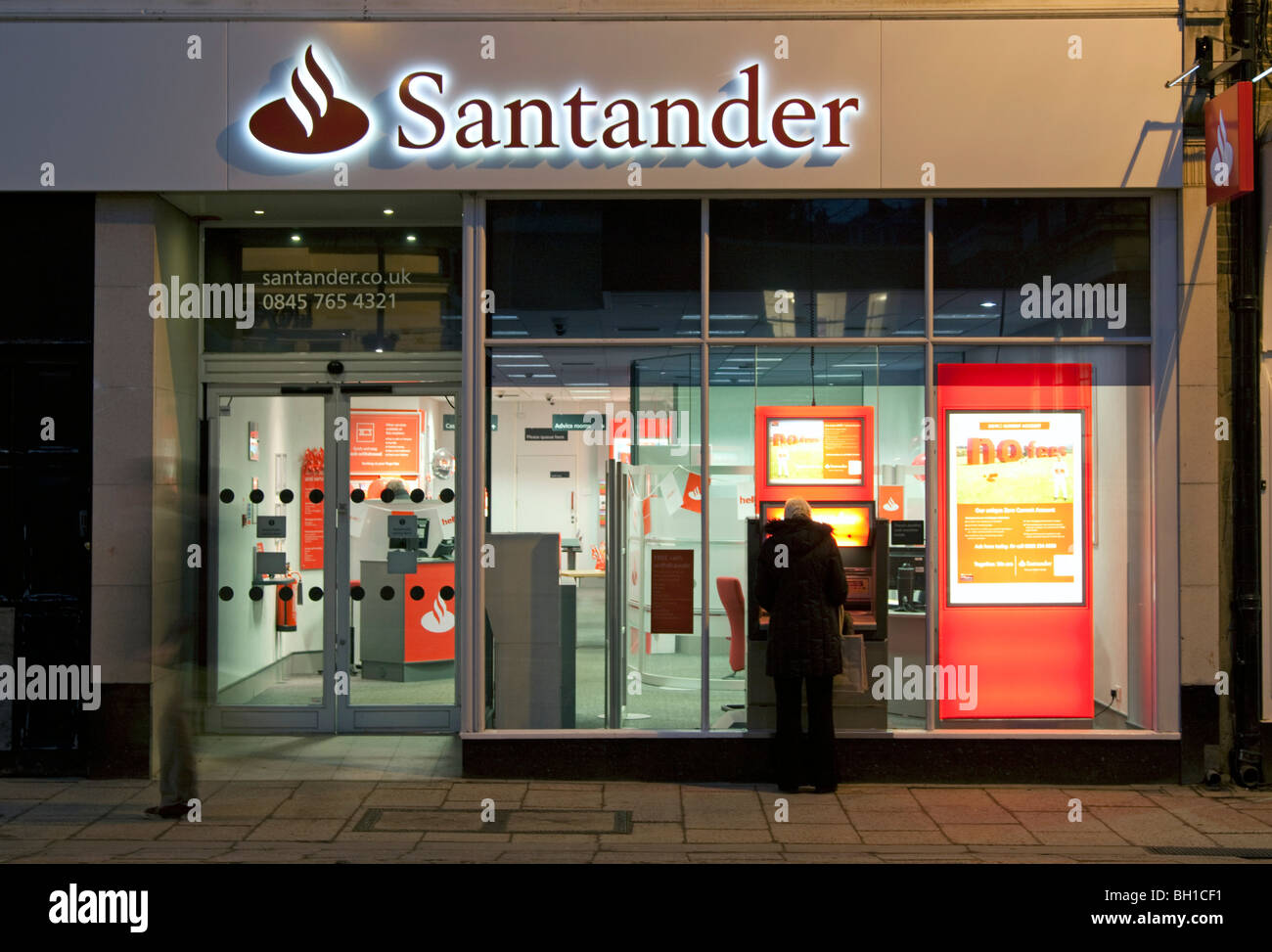 Santander Bank Berkhamsted High Street Hertfordshire Stock Photo