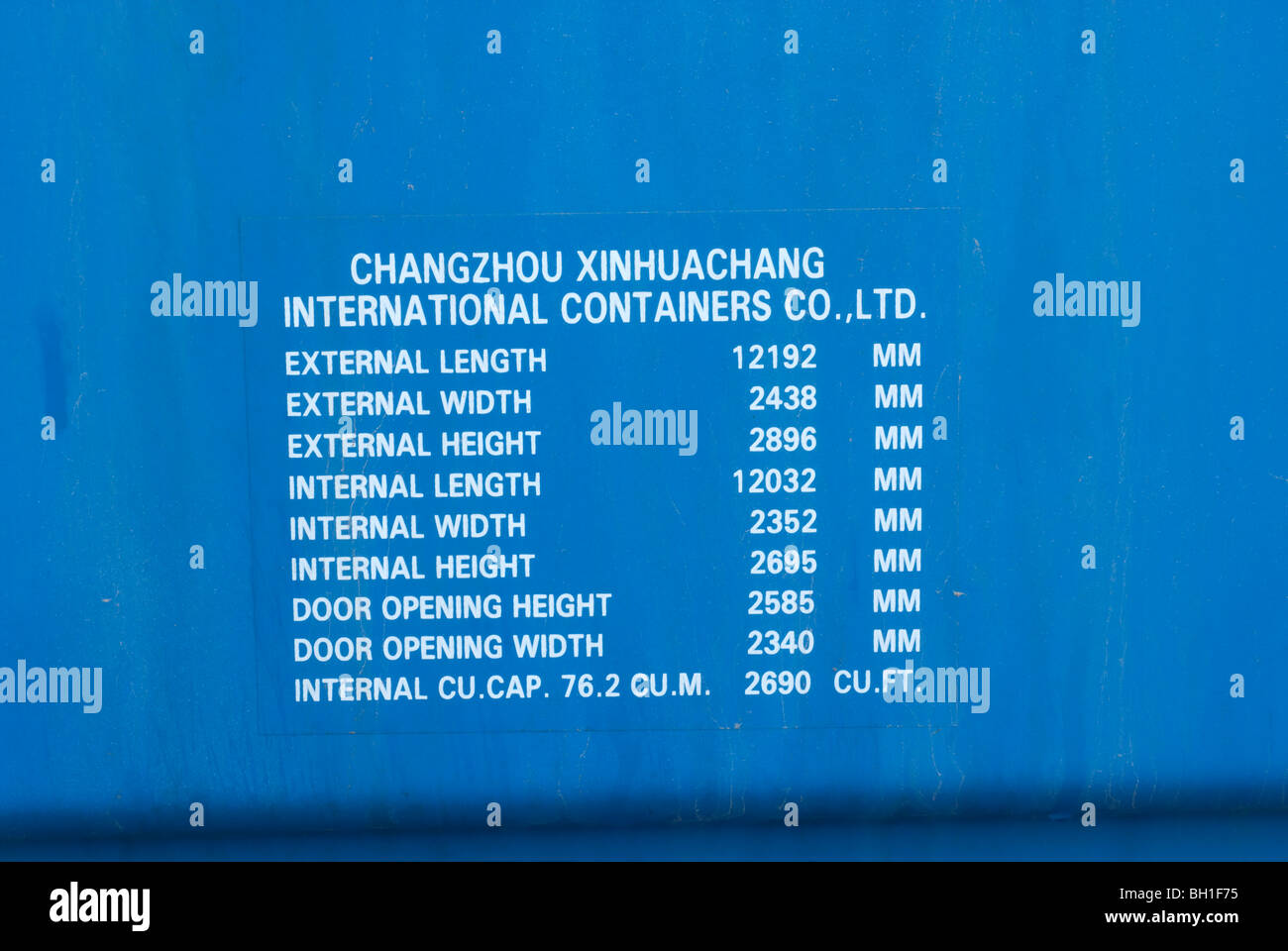 Blue Shipping Freight Container dimensions plate Stock Photo
