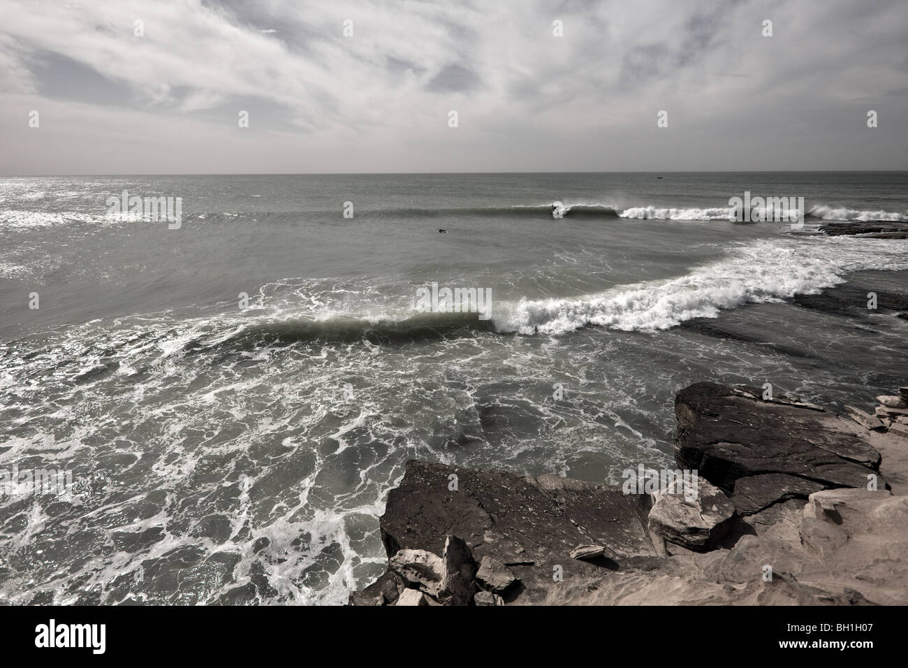 Mauritania, Nouadhibou Peninsula, La Aguera, surfing at El Castillo