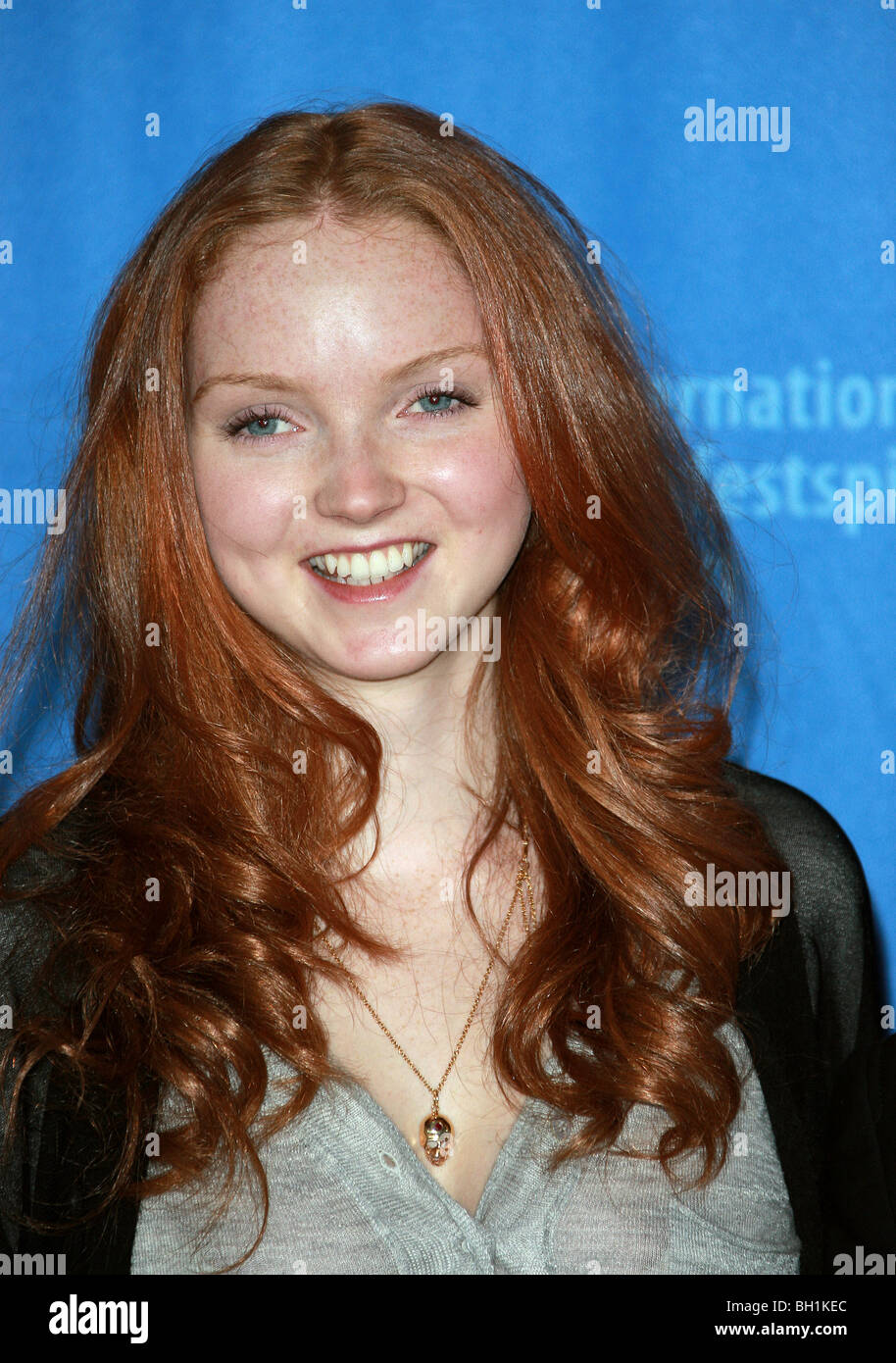 Lily cole hi-res stock photography and images - Alamy