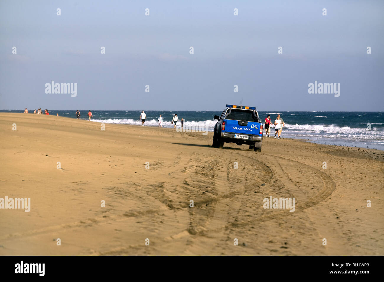 Europe, Spain, Canary Islands, Grand Canary, Maspalomas, waterfront, police cars Stock Photo