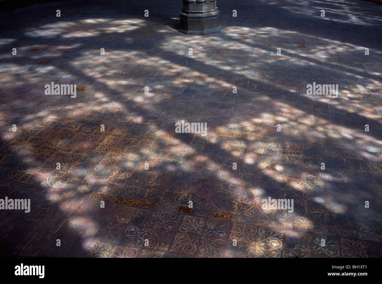 Tiles chapter house westminster abbey hires stock photography and
