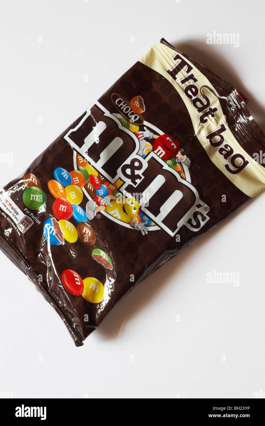 Mm Pretzel Chocolate Candy Stock Photo - Download Image Now - M&M's, Mars -  Brand Name, Bag - iStock