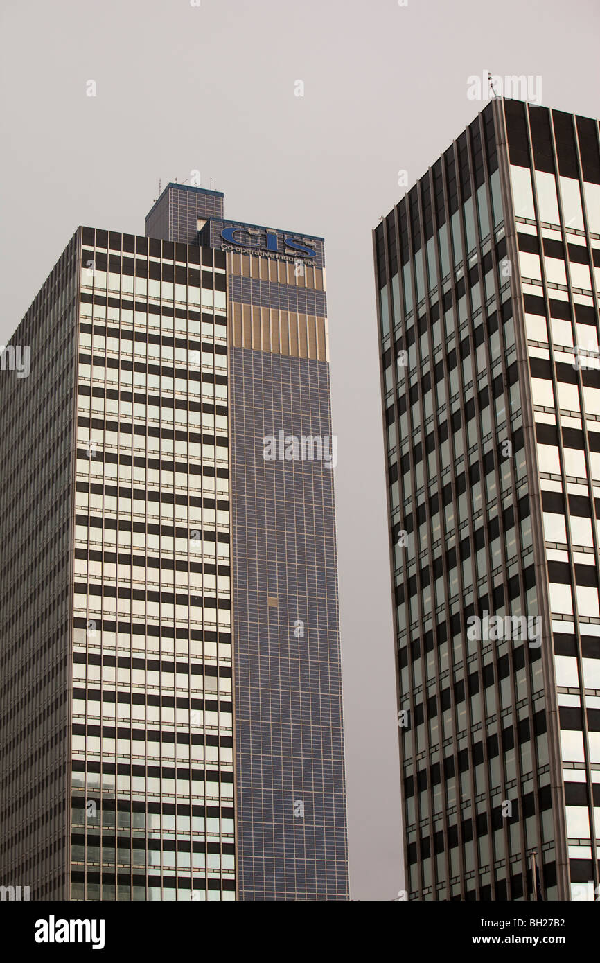The Cooperatives Insurance Tower Block In Manchester Covered In Solar