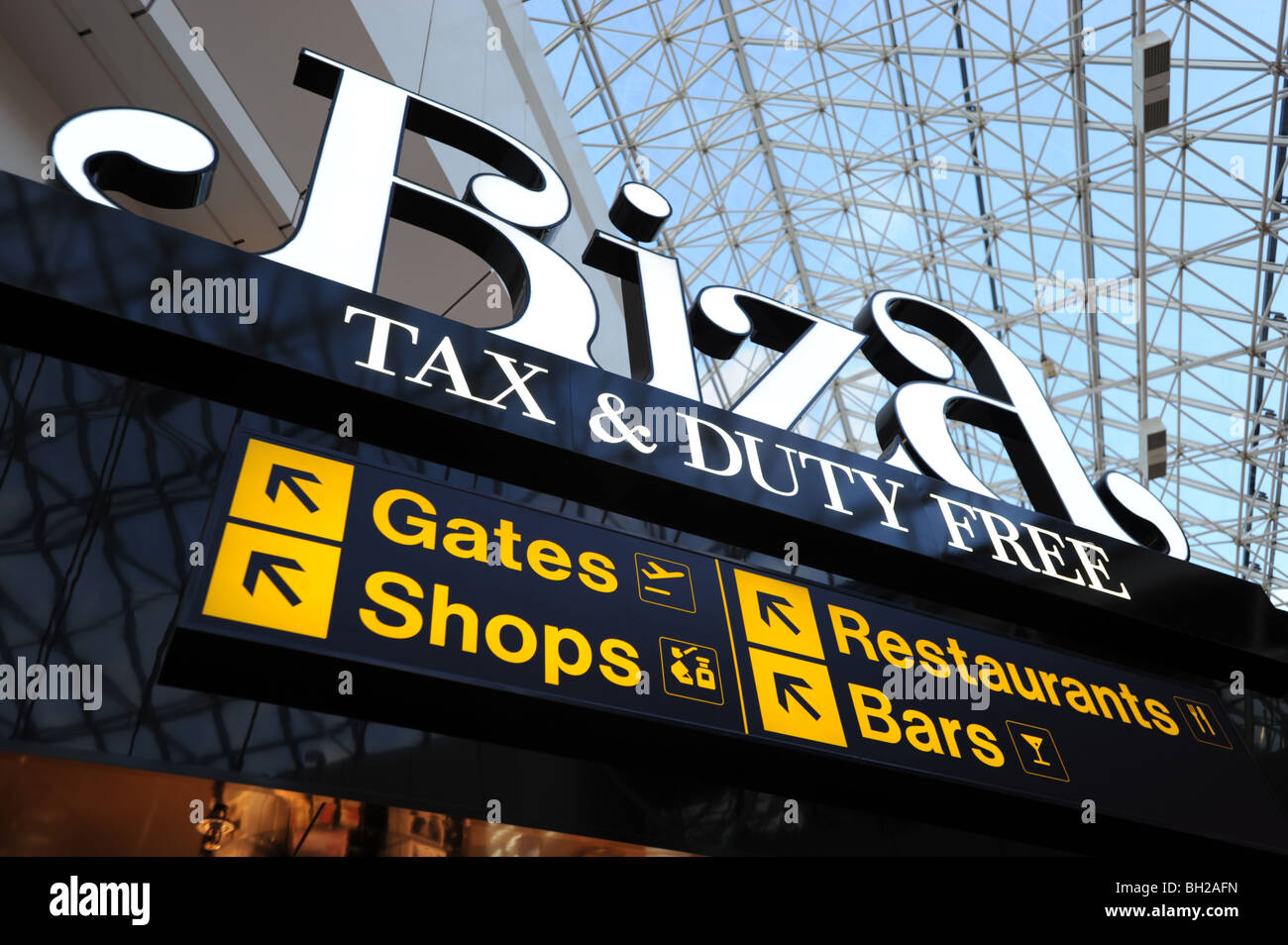 Duty free shops and signage  at Manchester's Ringway airport Stock Photo