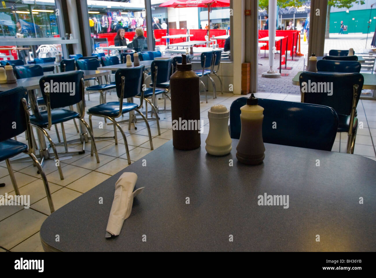 Cheap as chips hires stock photography and images Alamy