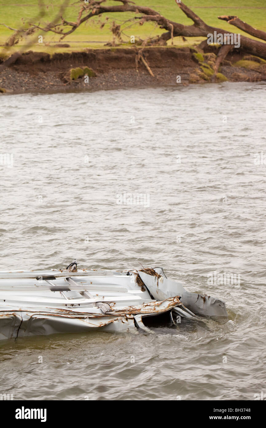A van washed away during the November 2009 floods in the River Derwent, downstream of Cockermouth, Cumbria, UK. Stock Photo