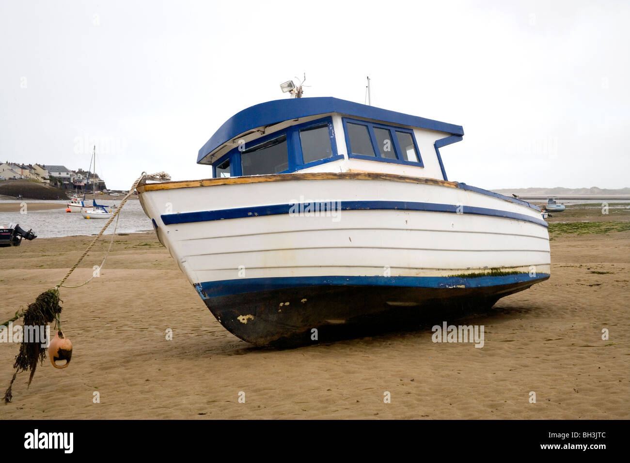 Boats On The Beach At Instow North Devon High Resolution Stock Photography and Images Alamy