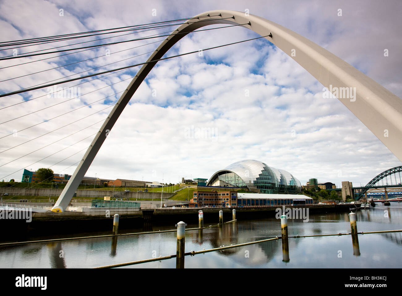 Gateshead Millenium Bridge with The Sage in the background, Newcastle-upon-Tyne, England Stock Photo