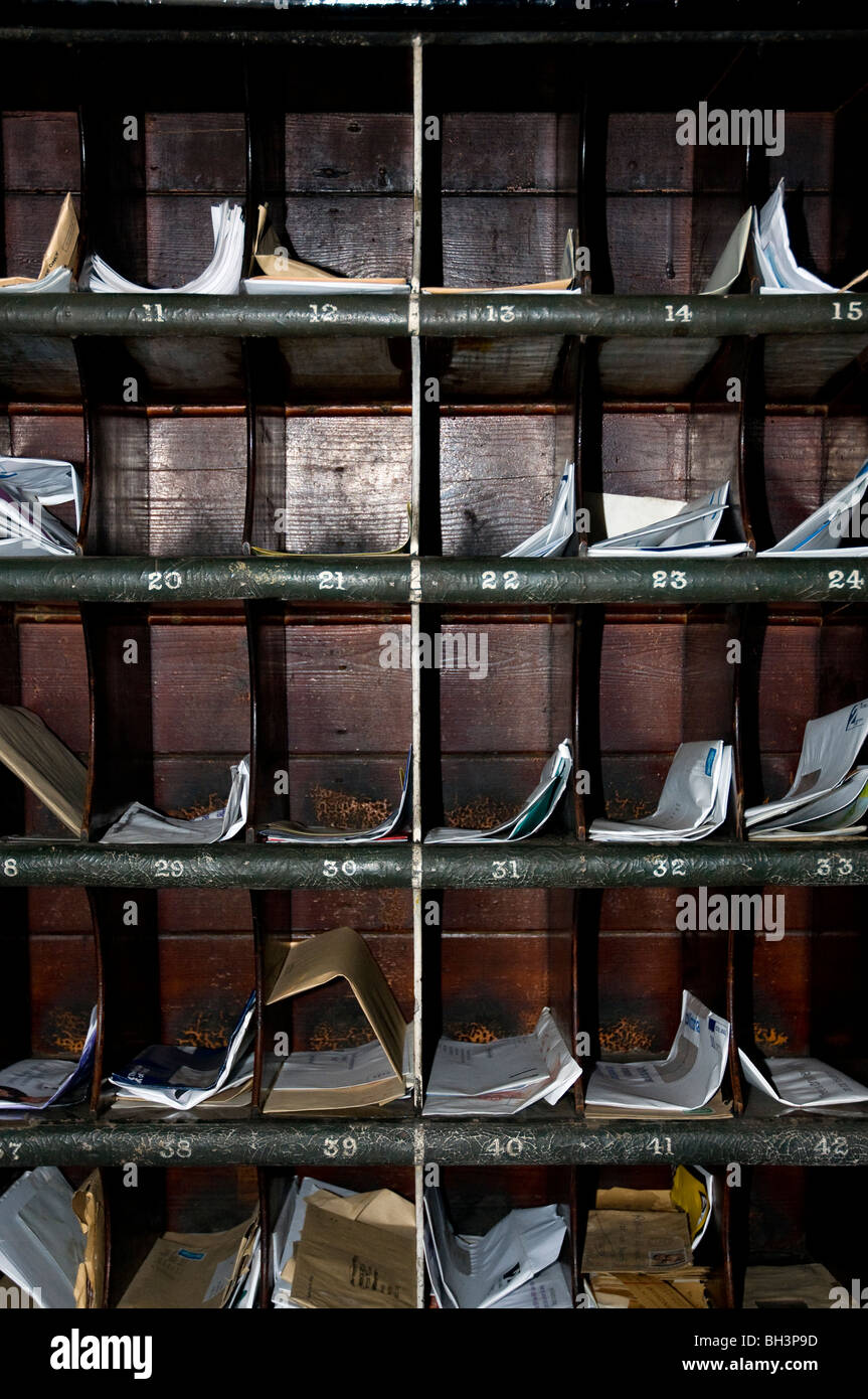 Royal mail sorting train hi-res stock photography and images - Alamy