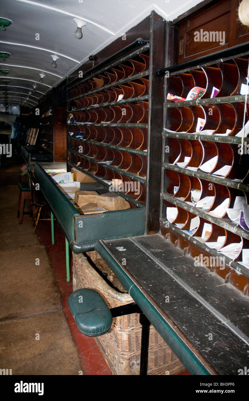 Royal mail railway carriage hi-res stock photography and images - Alamy