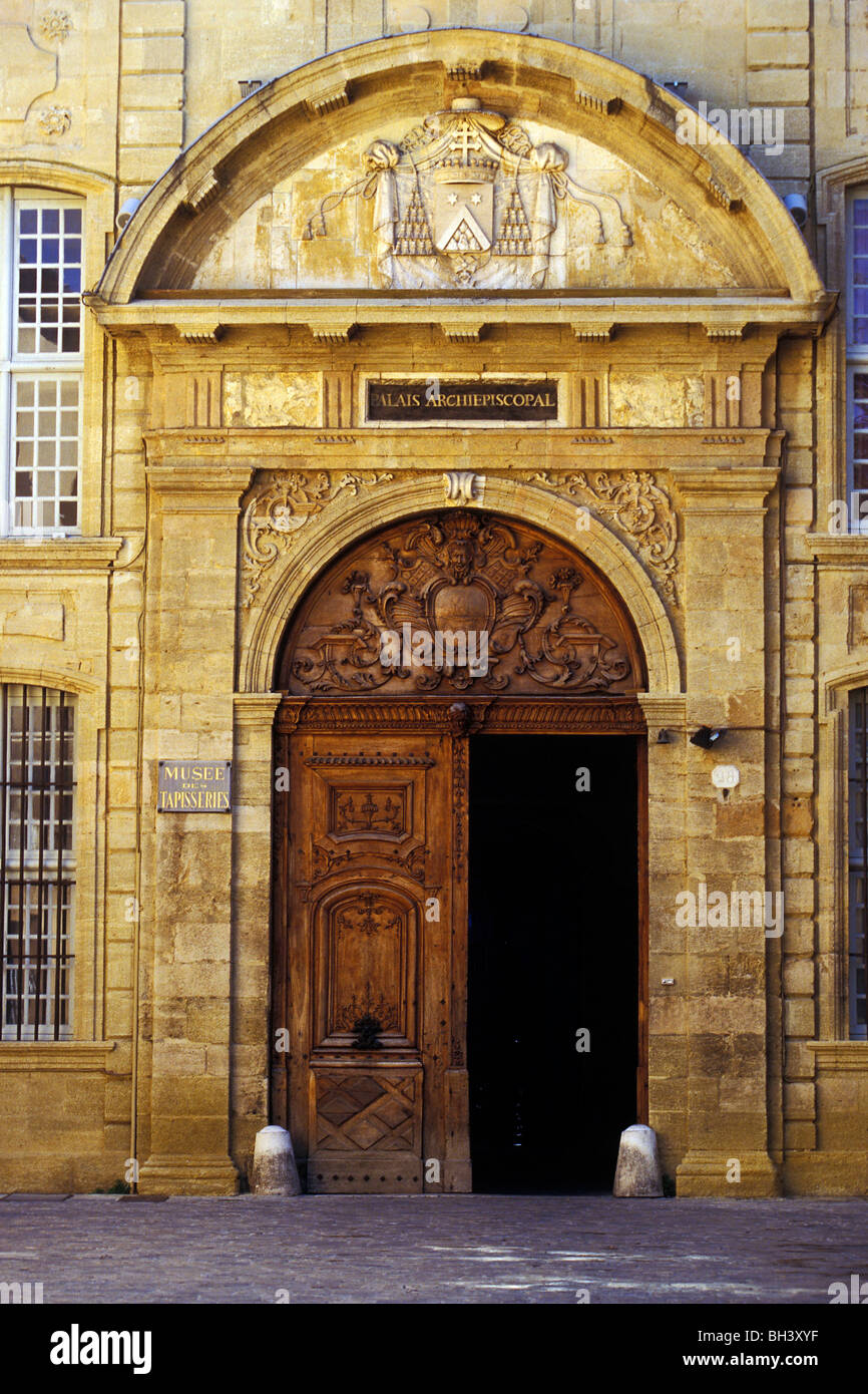 DOOR OF THE FORMER ARCHBISHOP'S PALACE, AIX EN PROVENCE, BOUCHES-DU-RHONE (13), FRANCE Stock Photo
