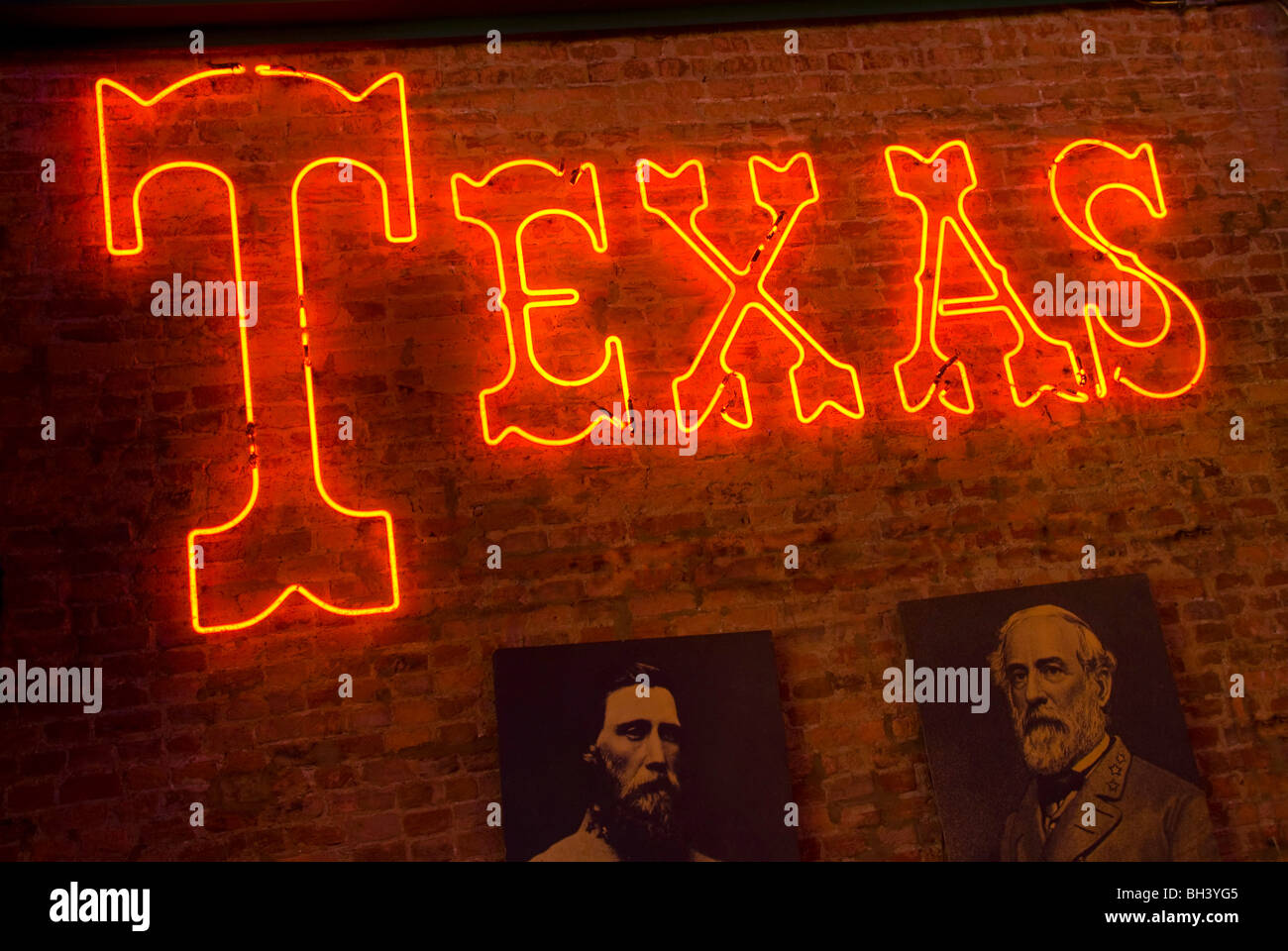 Texas neon sign photos wall hi-res stock photography and images - Alamy