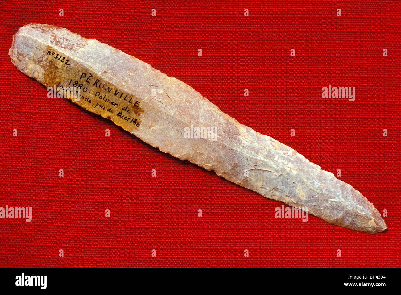 Eure et loir flint knife hires stock photography and images Alamy
