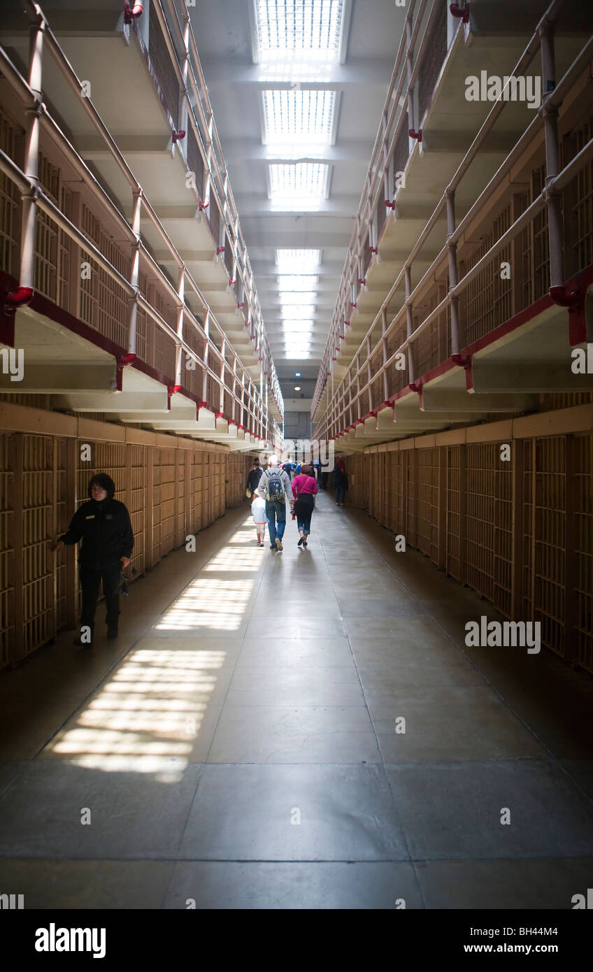 Jail cell gate hi-res stock photography and images - Alamy