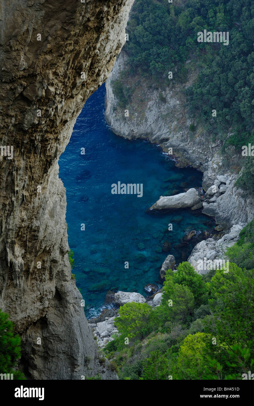 Arco Naturale is Natural Arch on Coast of Capri Island, Italy Stock Image -  Image of bright, blue: 121773815