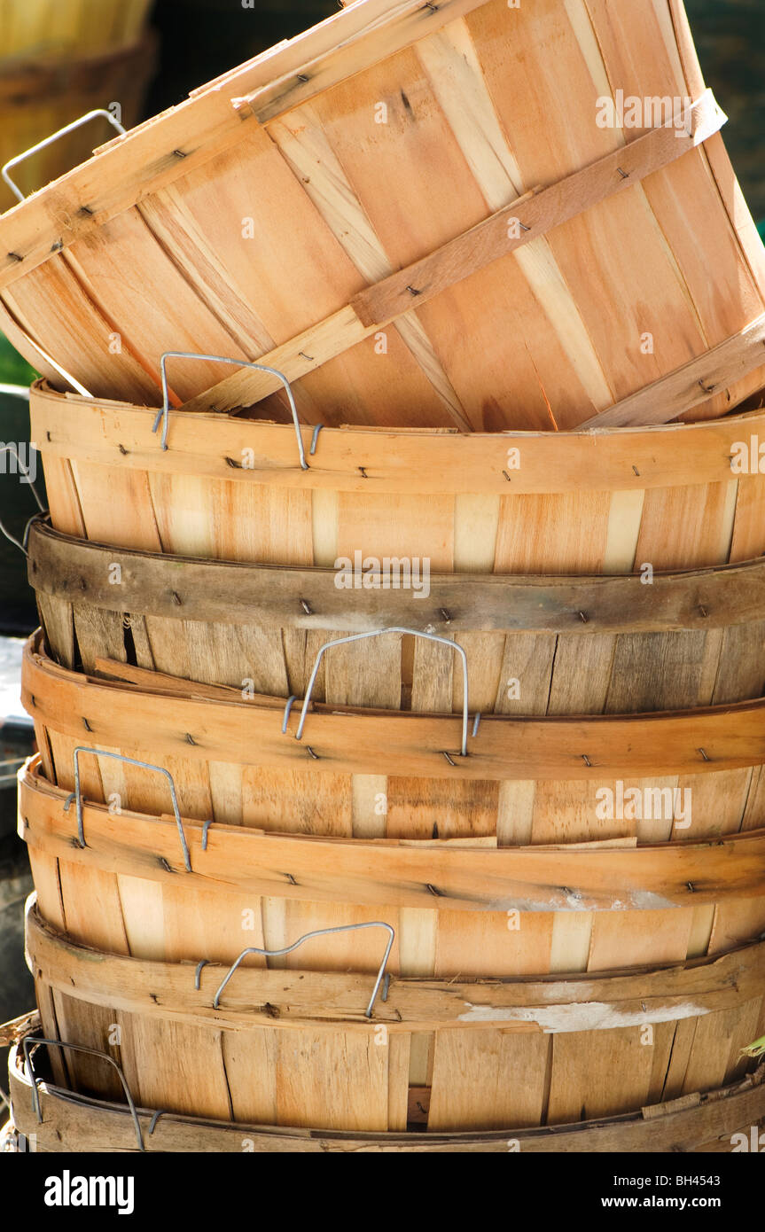 Bushel baskets hires stock photography and images Alamy
