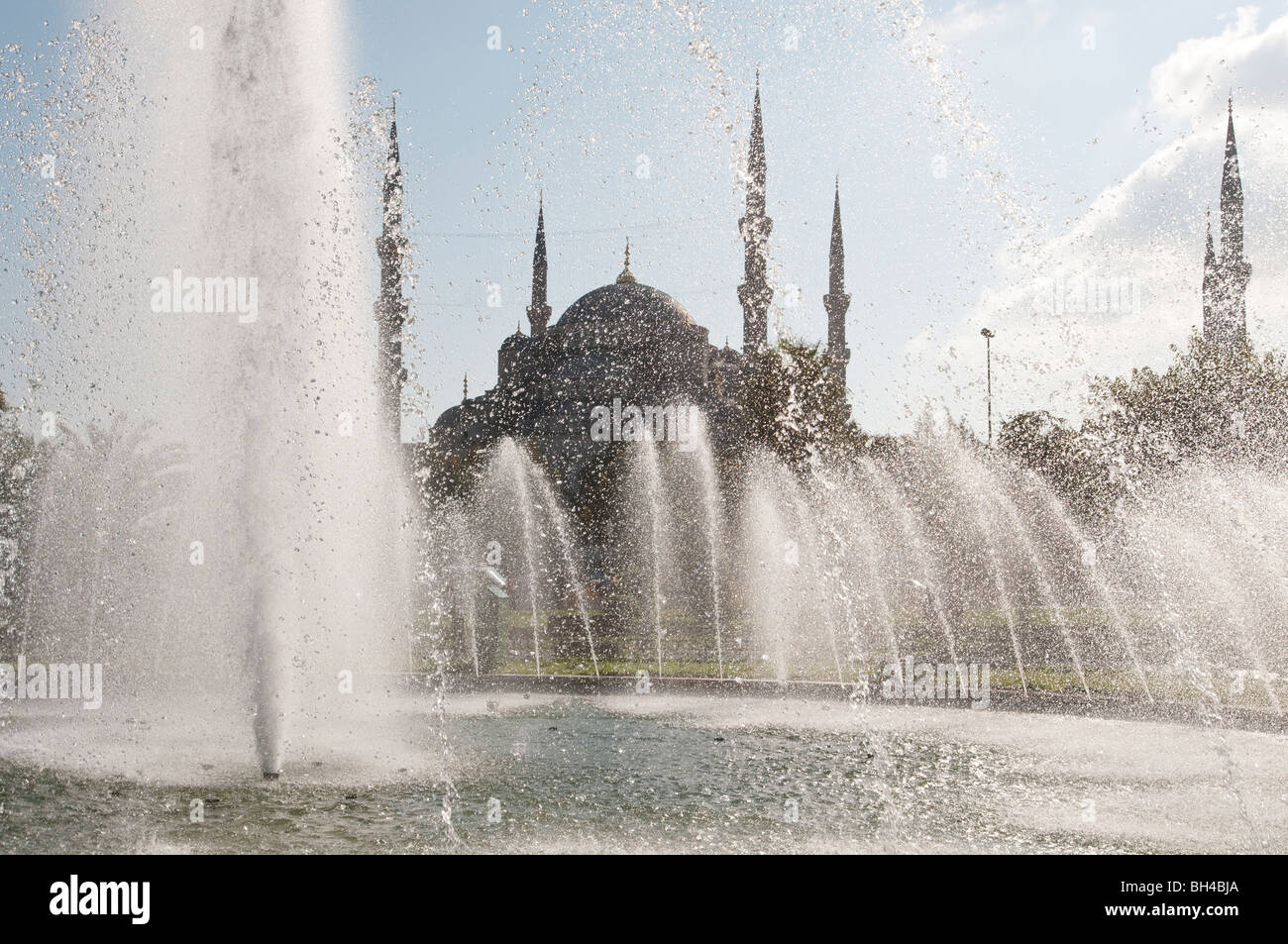 Sultanahmet Mosque, Istanbul- The Blue Mosque Stock Photo - Alamy