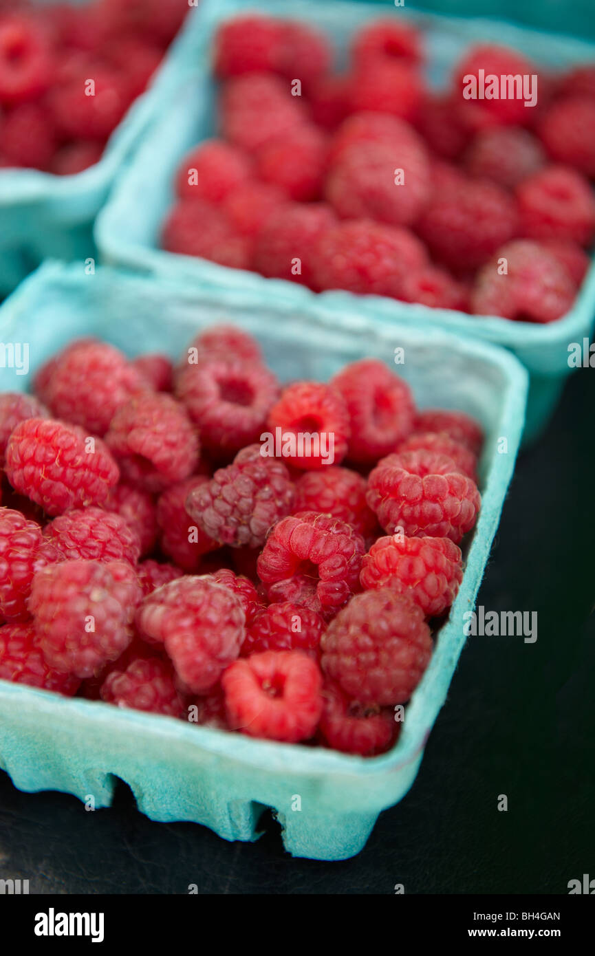 Farmers market raspberries hires stock photography and images Alamy