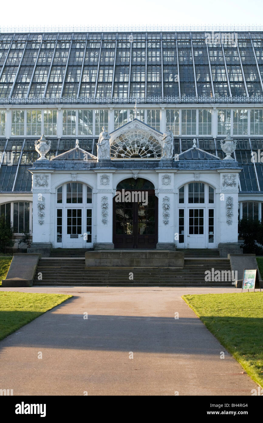 Entrance to Temperate House, Kew Gardens, London, England, UK Stock