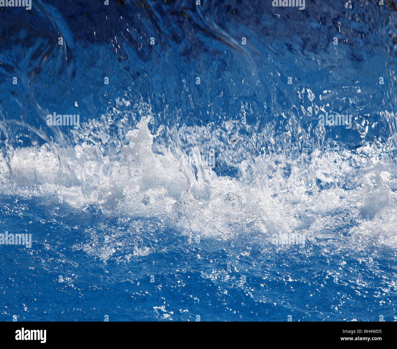 Blue water splash in swimming hi-res stock photography and images - Alamy